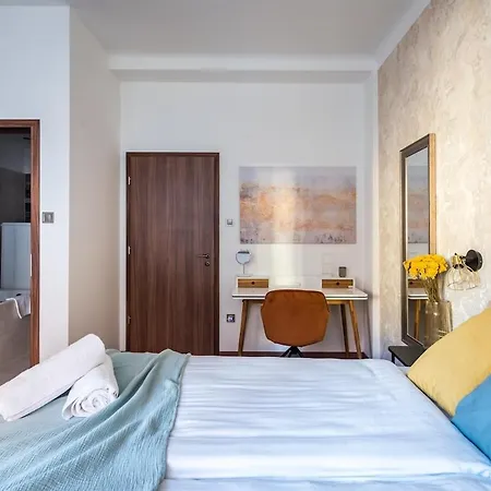 Fourseasons Lux By Nw Apartment